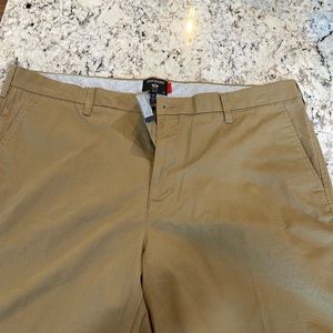 Like new khaki shorts, size 40